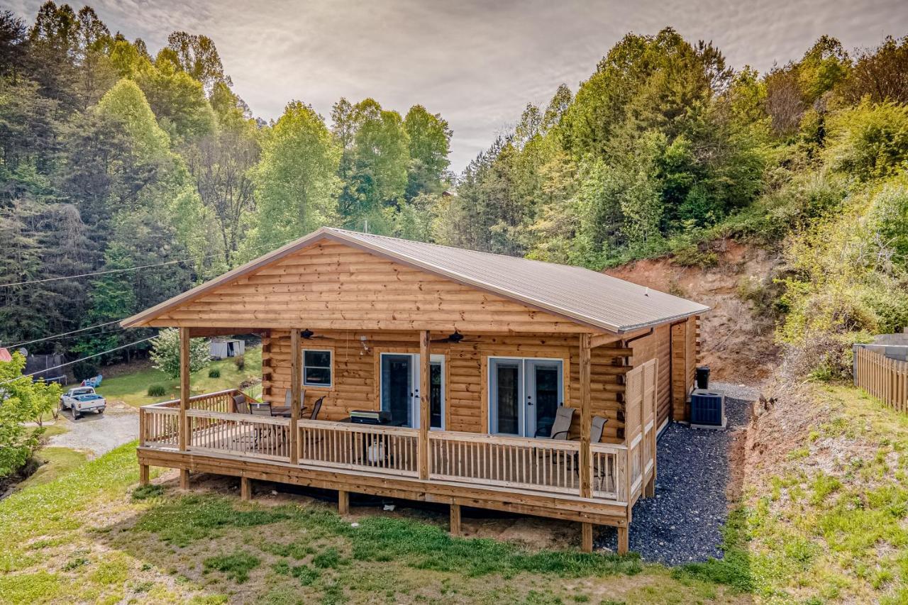 Hilltop Cabin Bryson City Dış mekan fotoğraf