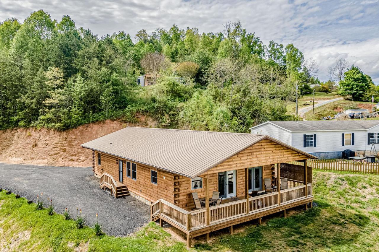 Hilltop Cabin Bryson City Dış mekan fotoğraf