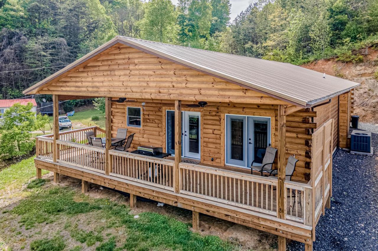 Hilltop Cabin Bryson City Dış mekan fotoğraf