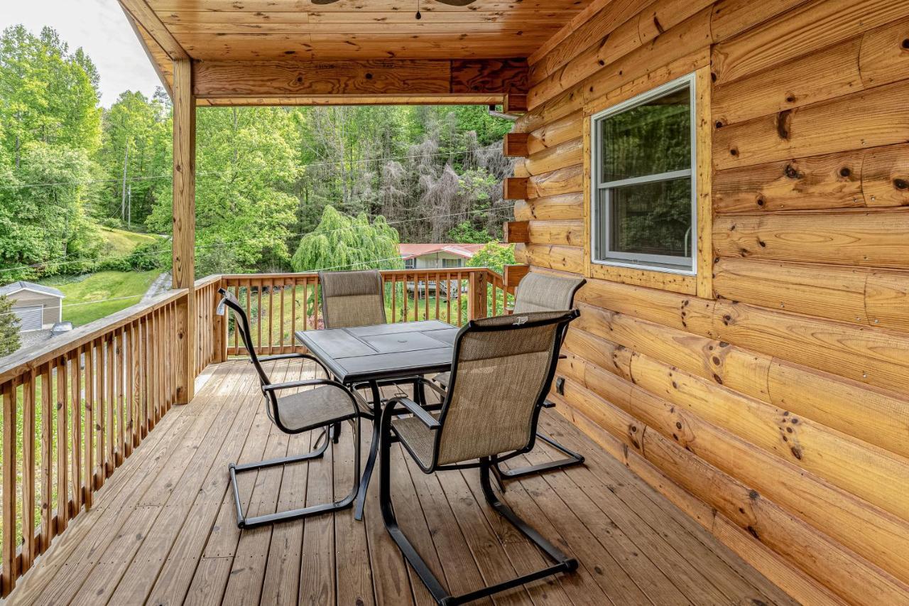 Hilltop Cabin Bryson City Dış mekan fotoğraf